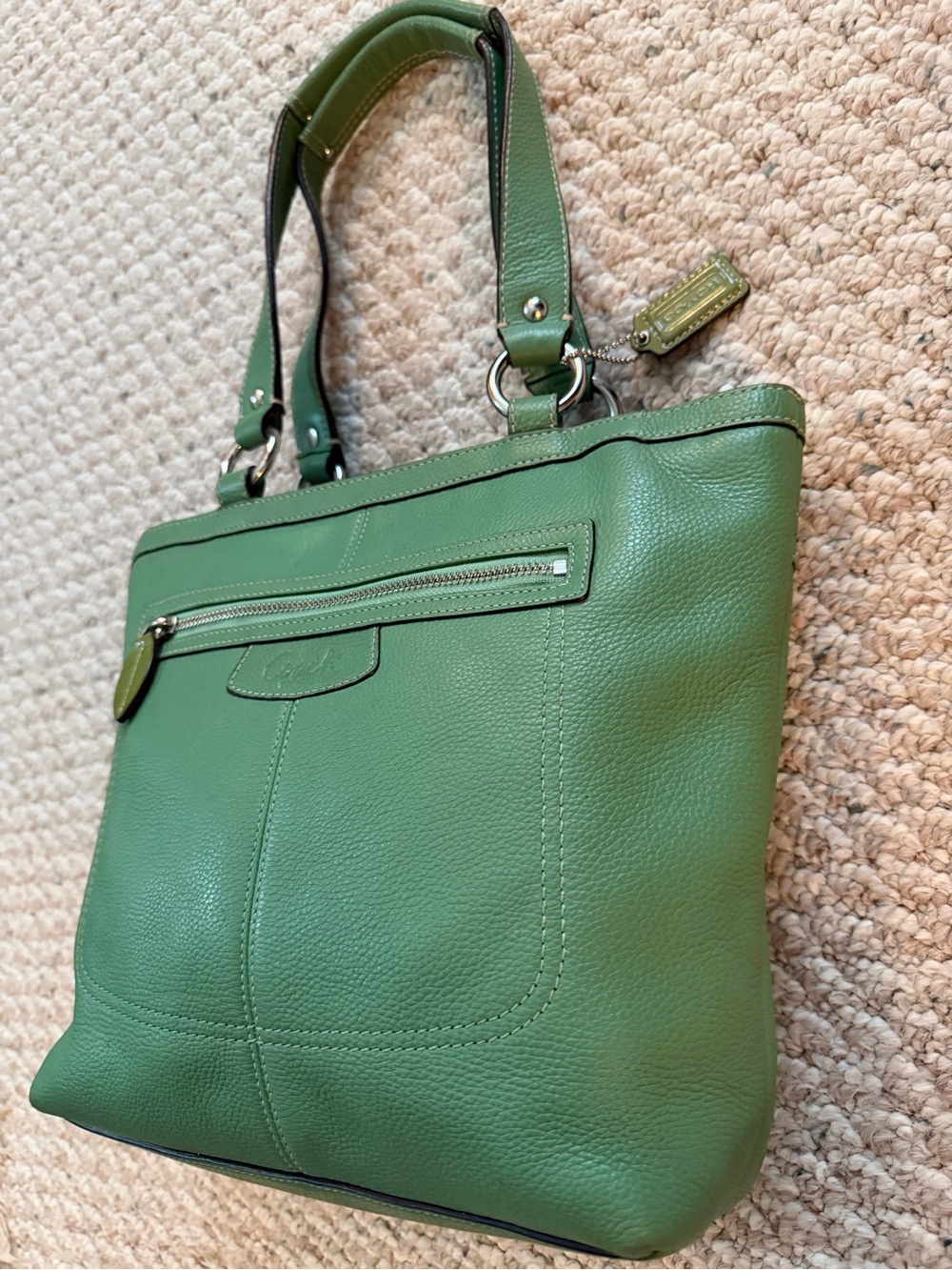 Coach Vintage Pebbled Leather Penelope Lunch Tote Bag in Sea Foam Green. - Picture 4 of 16